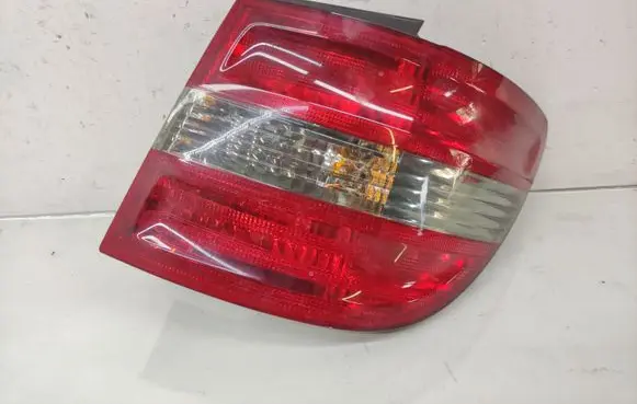 Mercedes-Benz B W245 Rear/tail lights A1698202664