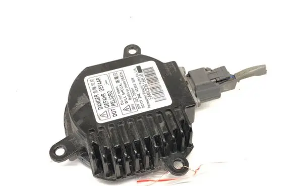 Infiniti Q70 Y51 Voltage converter/converter module 