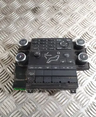 Volvo V70 Climate control unit 30782281