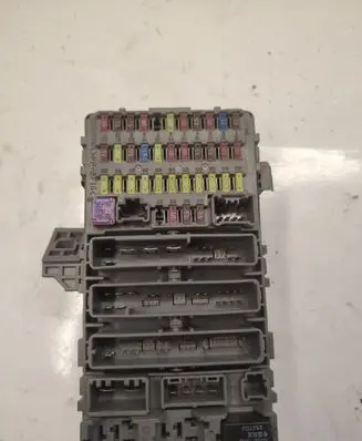Honda CR-V Fuse module 52575LM