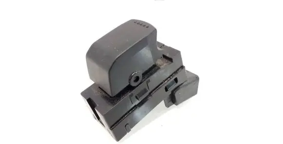 Suzuki Grand Vitara II Electric window control switch