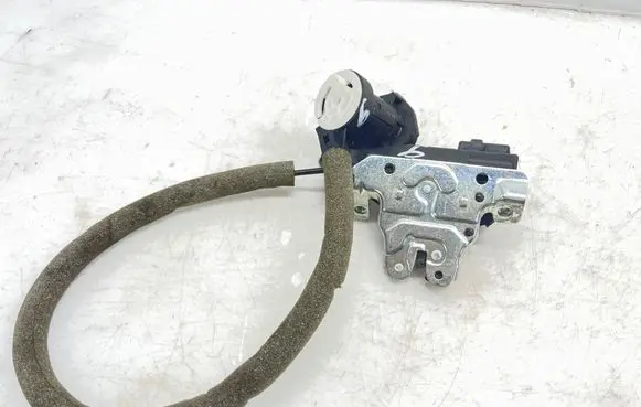 Mercedes-Benz C W204 Tailgate/trunk/boot lock/catch/latch A2047500185