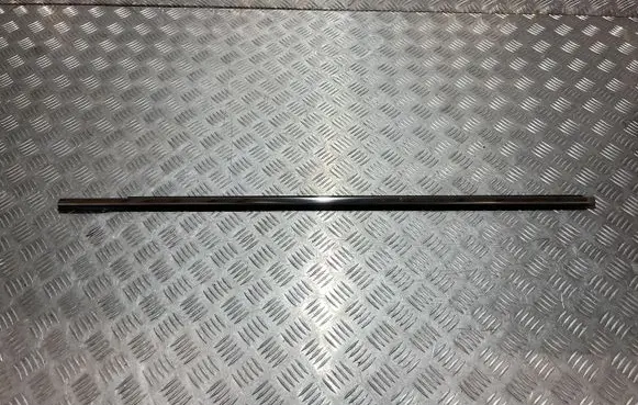 KIA Picanto Front door glass trim molding PU20289