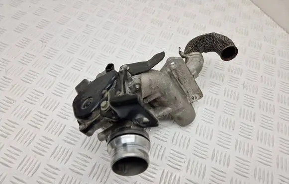 Renault Clio IV EGR valve 147105308R 161A09794R 223657458R