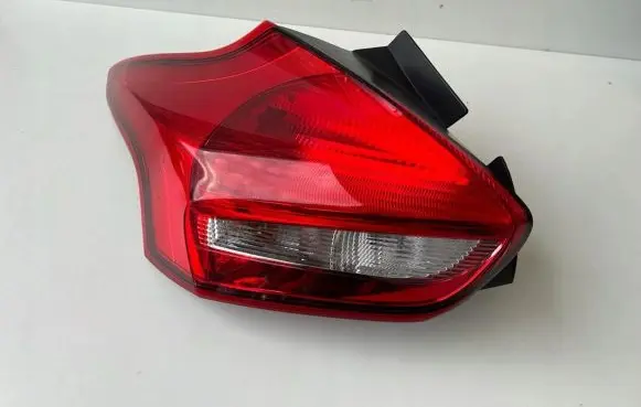 Ford Focus Rear/tail lights F1EB13405BE