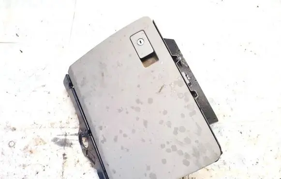 Volkswagen PASSAT B6 Glove box 3c185714 t00242261-1