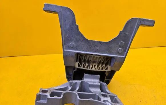 Mercedes-Benz A W177 Engine mount bracket A2472401900