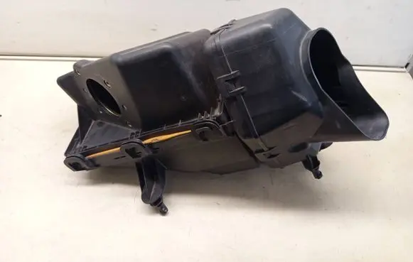 Nissan Murano Z50 Air filter box 9Y501