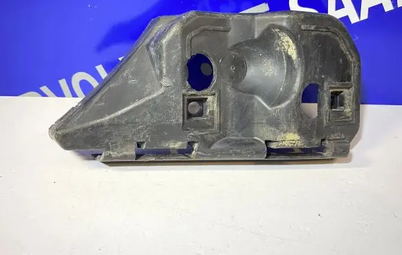 Volvo V50 Front bumper mounting bracket 31265395 30655875