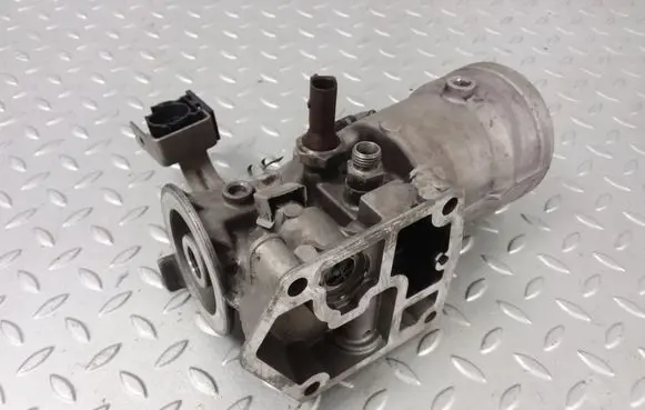 Seat Toledo III (5P) Oil filter mounting bracket 045115389E