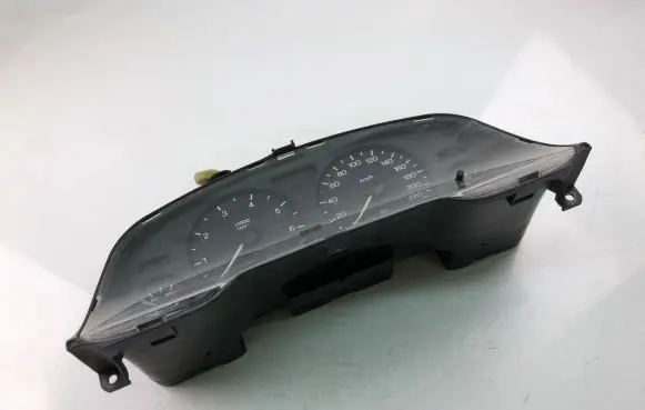Opel Zafira A Speedometer (instrument cluster) EM09228760
