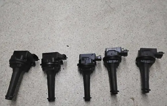 Volvo V70 High voltage ignition coil 9125601 0221604001