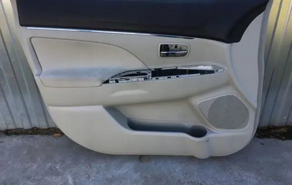 Citroen C4 Aircross Front door card panel trim