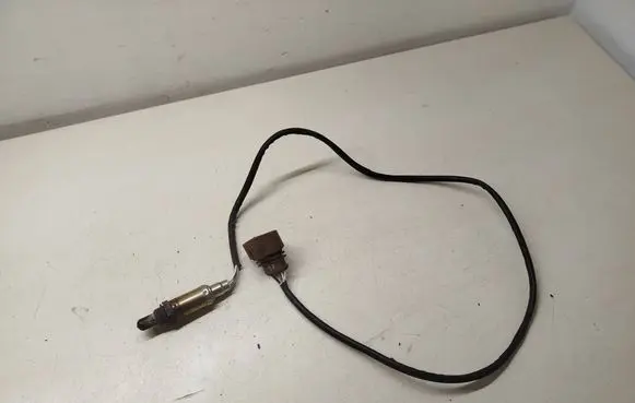 Audi A4 S4 B5 8D Lambda probe sensor 0258003757 021906265