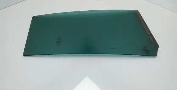 Volkswagen Touran I Rear vent window glass 