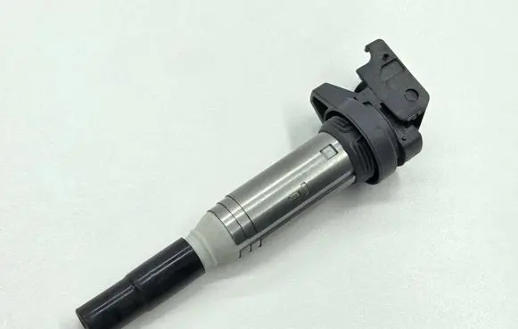 BMW M5 F90 High voltage ignition coil 8611236 12138611236