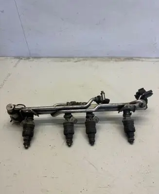 Audi A4 S4 B5 8D Fuel injector 078133551N