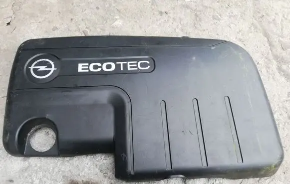 Opel Astra J Engine cover (trim) 55585989