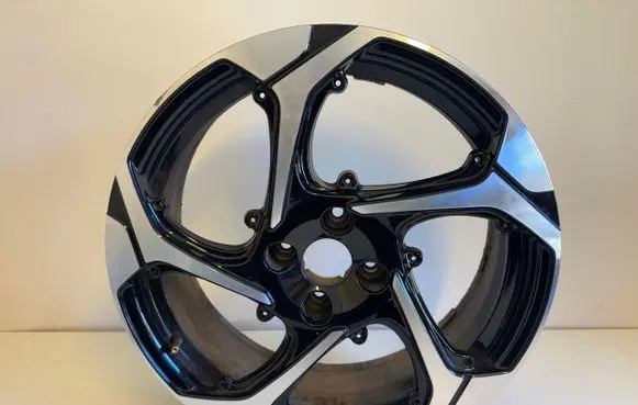 Citroen C4 III e-C4 R18 alloy rim 9832063280 00519c05 00518C11