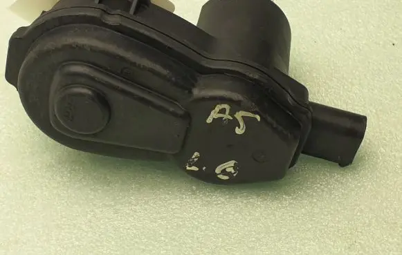 Audi A5 8T 8F Hand brake/parking brake motor 32335478E 32335478