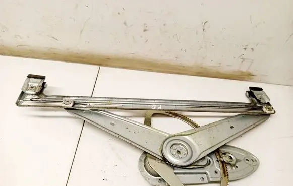 Ford Focus Sliding door window regulator with motor E521F