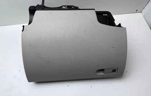 Mercedes-Benz C W204 Glove box set 