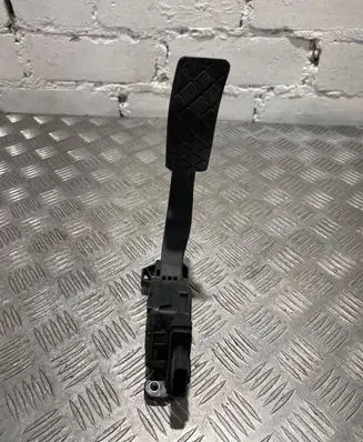 Audi S5 Accelerator throttle pedal 8K1723523A