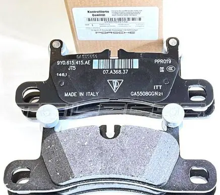 Porsche Cayenne (9Y0 9Y3) Brake pads (rear) 9Y0698451AE 9Y0698451B