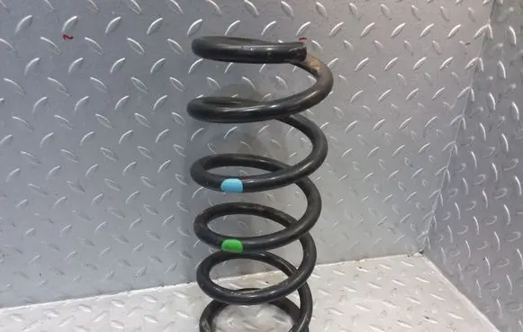 Lexus IS 220D-250-350 Front coil spring