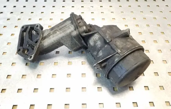 Chrysler 300 - 300C Oil filter mounting bracket 6740273366