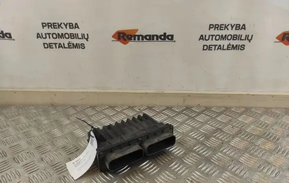 Opel Astra G Fan control module 09131730