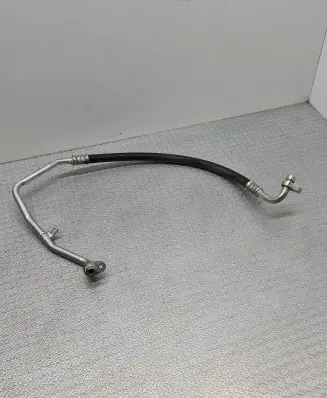 Dacia Sandero Air conditioning (A/C) pipe/hose 924901167R