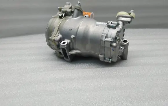 Volvo C40 Air conditioning (A/C) compressor (pump) 36011929 36011846 32369666