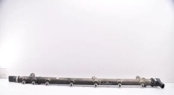 Mercedes-Benz E W211 Fuel main line pipe A6130700195