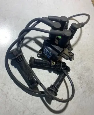 Peugeot Expert High voltage ignition coil L81318100