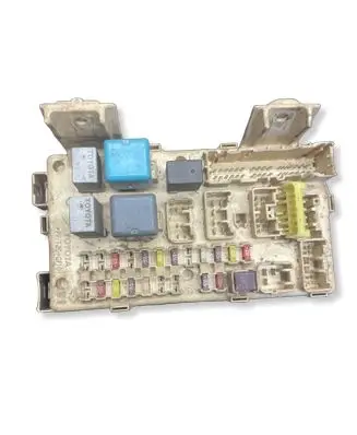 Toyota Avensis T250 Fuse module 905762