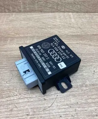 Audi A3 S3 8P Light module LCM 8P0907357C 5LA00837922