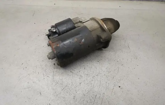 Mercedes-Benz C W203 Starter motor 0001107096
