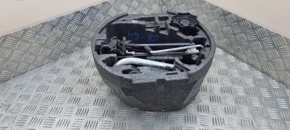 Skoda Superb B6 (3T) Tool set 1K0803899D