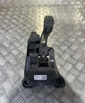Volkswagen Polo VI Brake pedal 2Q1721058F