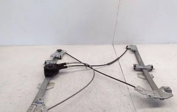Citroen Berlingo Front door manual window regulator 