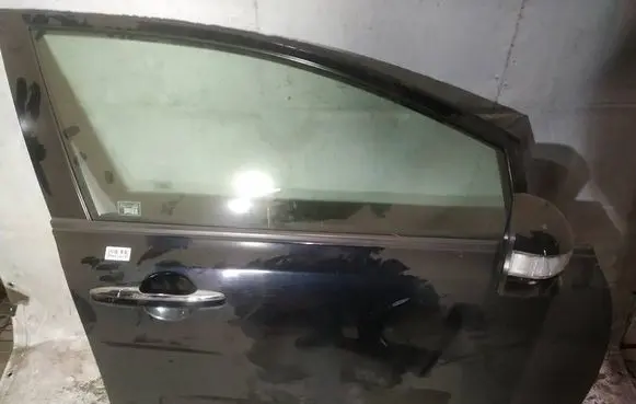 Honda Civic Front door juodos