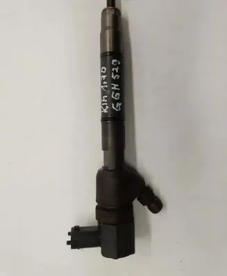 KIA Sportage Fuel injector 338002A800