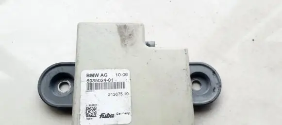 BMW 3 E90 E91 Antenna control unit 693502401 6935024-01