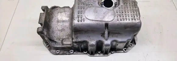 Volkswagen PASSAT B6 Oil sump 03C103603J