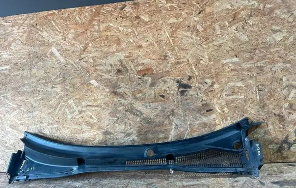 Subaru Legacy Wiper trim 91411AG010