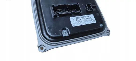 Mercedes-Benz G W463 2nd Gen Voltage converter/converter module 