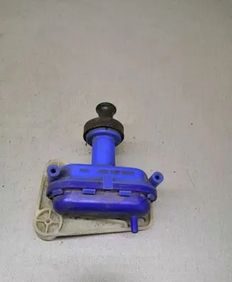 Audi 100 200 5000 C3 Central locking vacuum pump 893862153D