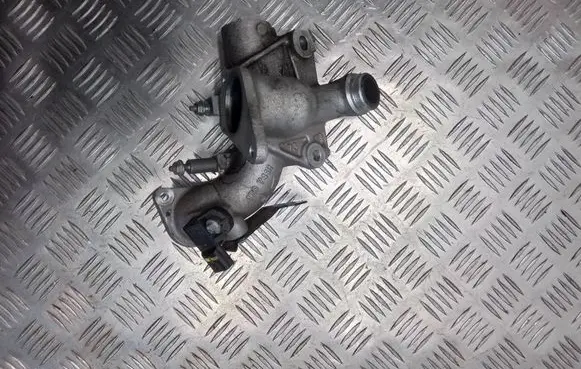 Nissan Juke I F15 EGR valve line/pipe/hose 170741R