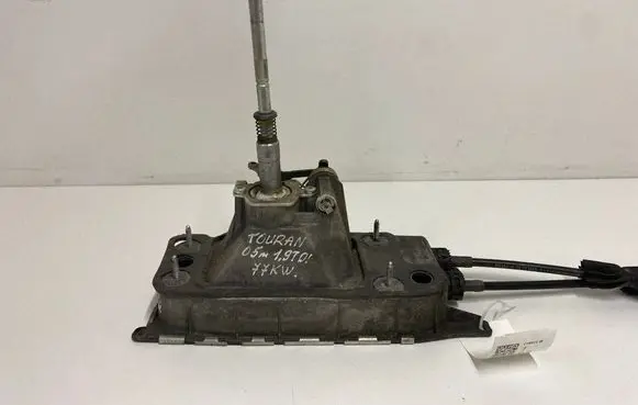 Volkswagen Touran I Gear shifter/selector 1K0711061A